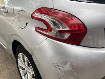 Авто Peugeot 208 2013 № 8852764