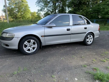 Авто Opel Vectra 1998 № 8852861