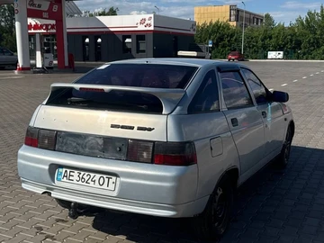 Авто ВАЗ 2112 2004 № 8853026