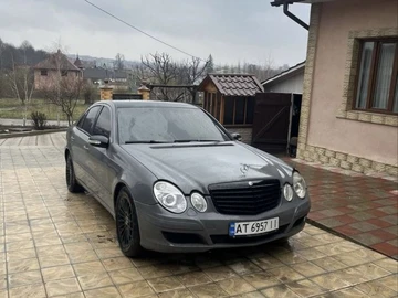 Авто Mercedes 220 2002 № 8853112