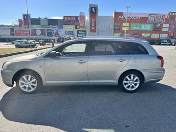 Авто Toyota Avensis 2005 № 8853115