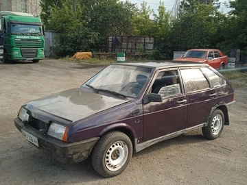 Авто ВАЗ 2109 1990 № 8853178