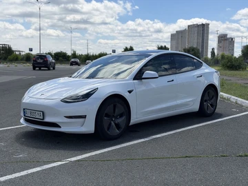 Авто Tesla Model 3 2020 № 8853389