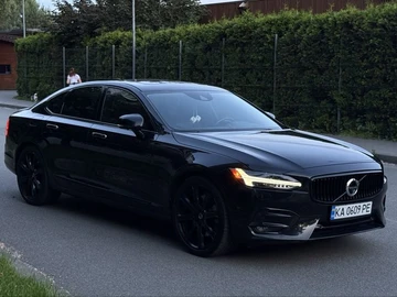 Авто Volvo S90 2016 № 8853409