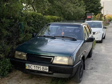 Авто ВАЗ 21093 2001 № 8853513