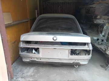 Авто BMW 3 Серия 1985 № 8853658