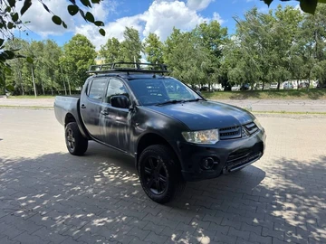 Авто Mitsubishi L 200 2015 № 8853695