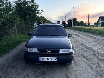 Авто Opel Vectra 1995 № 8854110
