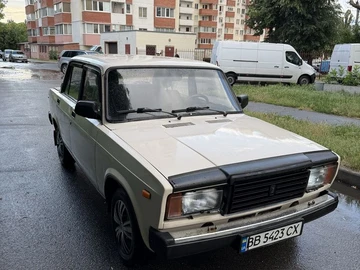 Авто ВАЗ 2107 1993 № 8854206