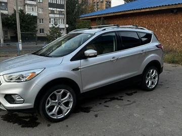 Авто Ford Escape 2018 № 8854482