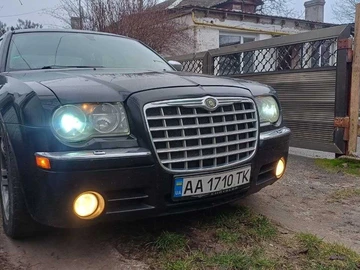 Авто Chrysler 300C 2005 № 8854487