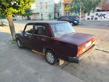 Авто ВАЗ 2107 2006 № 8854914