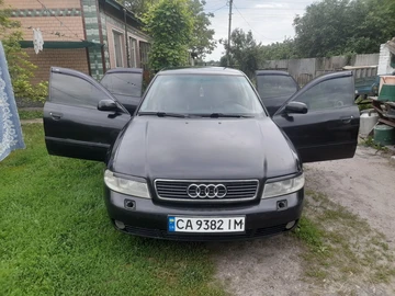 Авто Audi A4 1995 № 8855072