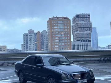 Авто Mercedes E Серия 2000 № 8855077