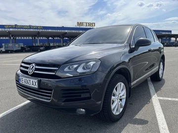 Авто Volkswagen Touareg 2012 № 8855143