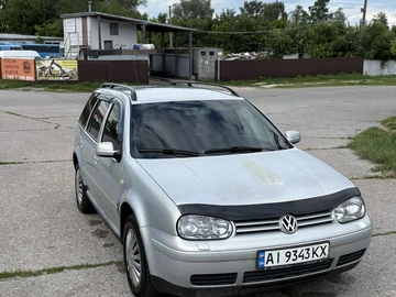 Авто Volkswagen Golf 1999 № 8855385