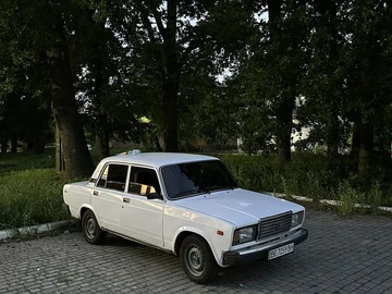 Авто ВАЗ 2107 1998 № 8855514
