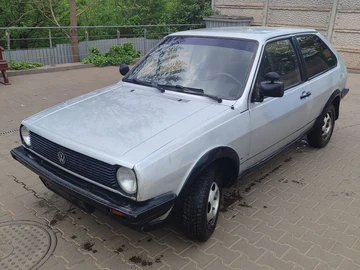 Авто Volkswagen Polo 1989 № 8855564