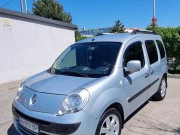 Авто Renault Kangoo Passenger 2010 № 8855656