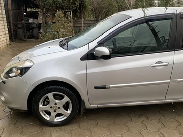Авто Renault Clio 2010 № 8855658