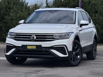 Авто Volkswagen Tiguan 2022 № 8855879
