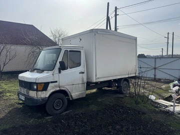 Авто Mercedes T-Mod  1993 № 8856054