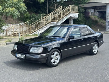 Авто Mercedes W124 1990 № 8856472