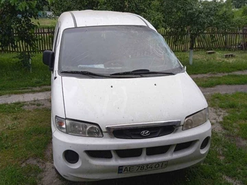 Авто Hyundai H200 2001 № 8856481