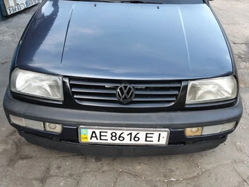 Авто Volkswagen Vento 1993 № 8856702