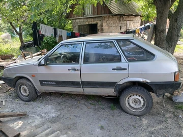 Авто ВАЗ 2109 2003 № 8856757