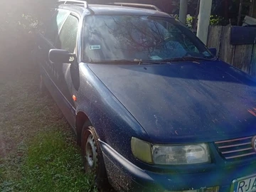 Авто Volkswagen Passat Variant 1994 № 8856810