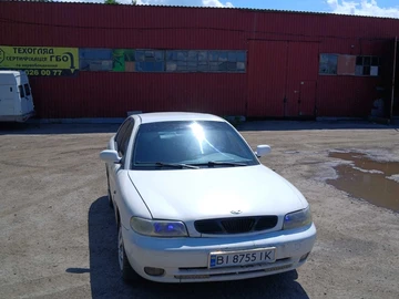 Авто Daewoo Nubira 1998 № 8856888