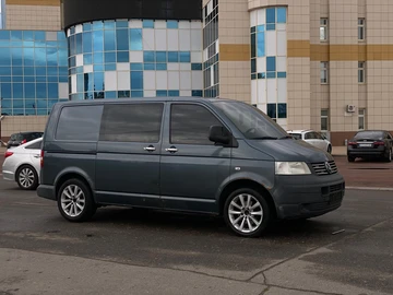 Авто Volkswagen Transporter 2008 № 8856906