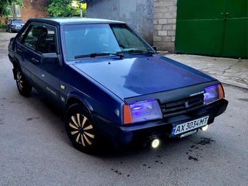 Авто ВАЗ 21099 2000 № 8857136