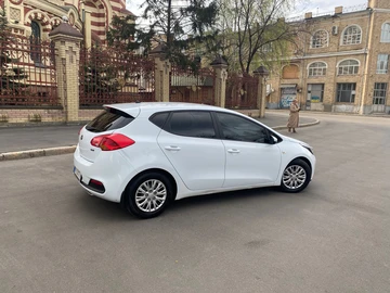 Авто KIA Cee X27 D 2015 № 8857178