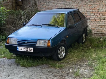 Авто ВАЗ 2109 1993 № 8857194