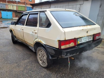 Авто ВАЗ 2109 1989 № 8857195