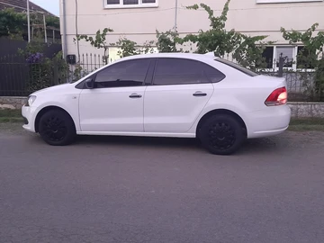 Авто Volkswagen Polo 2012 № 8857627