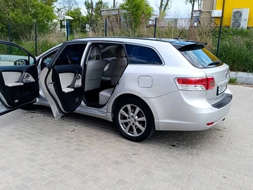 Авто Toyota Avensis 2011 № 8857978