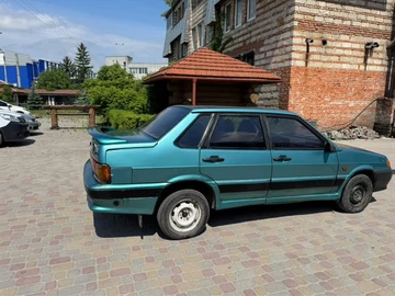 Авто ВАЗ 2115 1998 № 8858092