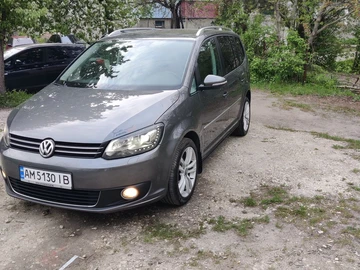 Авто Volkswagen Touran 2012 № 8858190