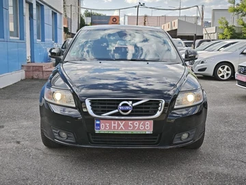 Авто Volvo V50 2010 № 8858526