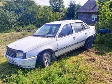 Авто Opel Kadett 1989 № 8859199