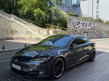 Авто Tesla Model S 2016 № 8859275