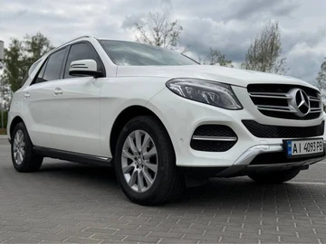 Авто Mercedes 220 2016 № 8859638