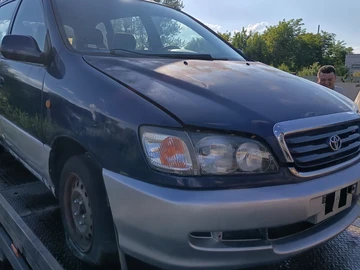 Авто Toyota Picnic 1999 № 8859716
