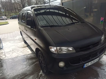 Авто Hyundai H200 1999 № 8859920