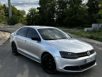 Авто Volkswagen Jetta 2013 № 8859931