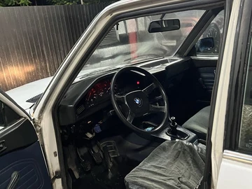 Авто BMW 3 Серия 1989 № 8859935