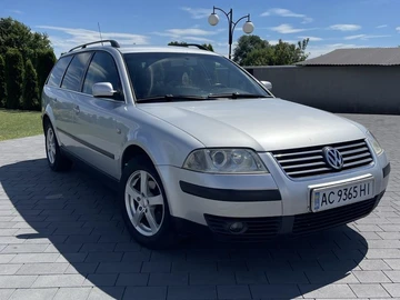 Авто Volkswagen Passat Variant 2002 № 8859943